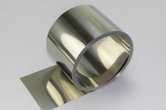 Cell Lab 316L stainless steel foil (4000 × 300 × 0.1 mm) is a high-purity battery substrate for thin-film deposition and electrode fabrication, offering superior strength and corrosion resistance.