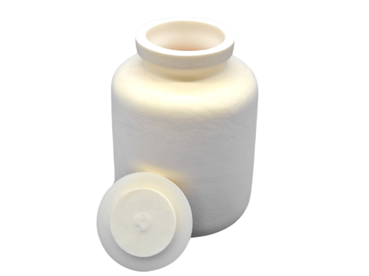Cell Lab 99% high alumina ceramic roller mill jars (0.5–15 L) provide excellent abrasion resistance and chemical stability for high-purity grinding in labs.