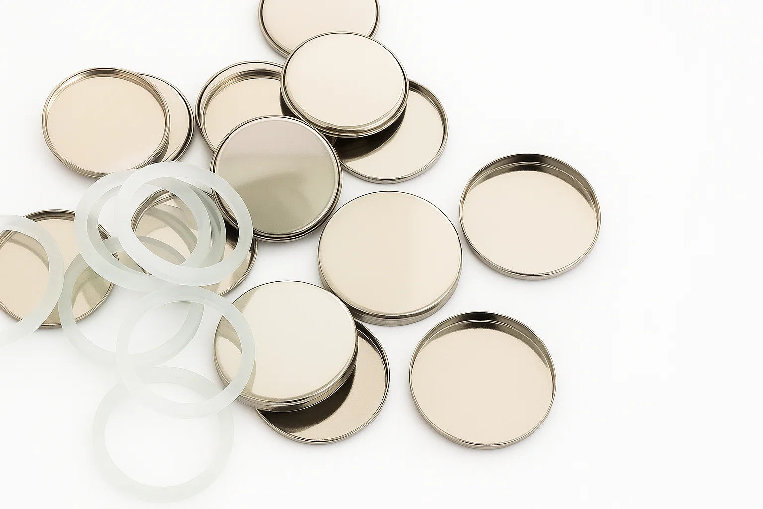 Cell Lab Stainless Steel CR1820 Coin Cell Cases (304SS) provide corrosion-resistant lithium coin cell housings with PP gaskets, ideal for battery R&D, material testing, and prototype assembly.