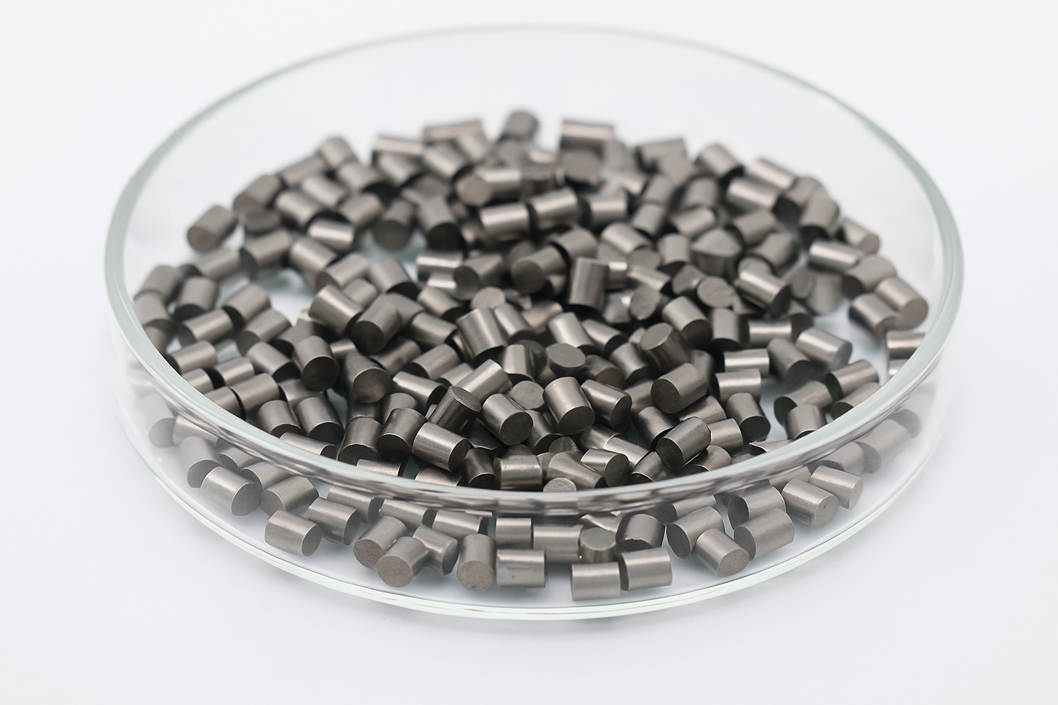 Cell Lab 3N5 (99.95%) Niobium (Nb) Pellets — high-purity grey metallic evaporation material for thin films, superconductors, coatings, and implant applications. Ideal for vacuum and E-beam deposition systems.