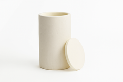 Cell Lab high-purity MgO crucible (100 mL) withstands temperatures up to 2200 °C and resists reaction with lithium, making it ideal for solid-state electrolyte synthesis, superconductor processing and metal casting research.