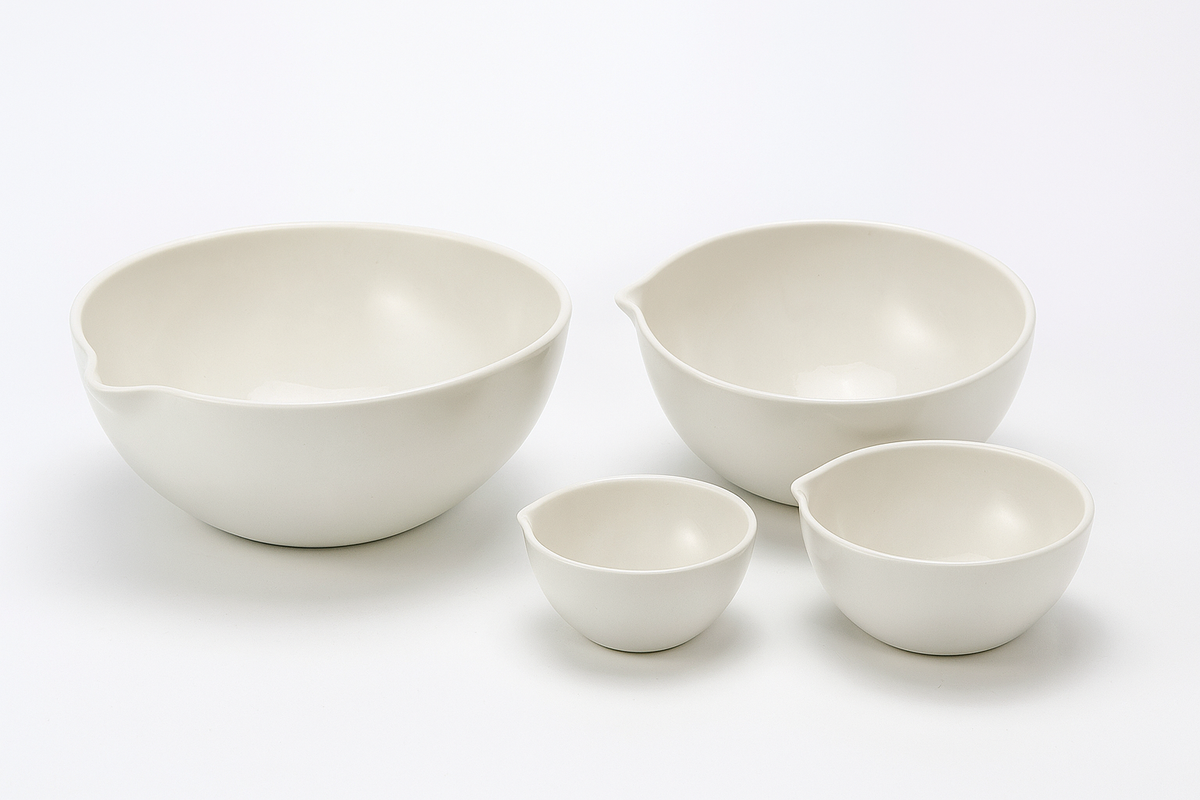 Cell Lab High Purity Alumina (Al₂O₃) Evaporation Dishes (35 – 5000 mL) offer extreme thermal and chemical stability for high-temperature evaporation, calcination and material synthesis applications.