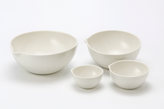 Cell Lab High Purity Alumina (Al₂O₃) Evaporation Dishes (35 – 5000 mL) offer extreme thermal and chemical stability for high-temperature evaporation, calcination and material synthesis applications.