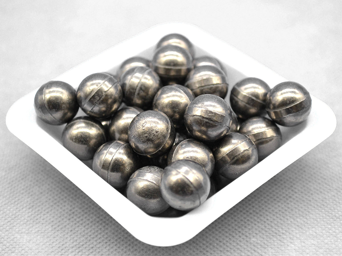 Tungsten carbide (WC-Co) milling balls (3–20 mm, 1 kg) with high density and wear resistance for planetary ball milling and hard material grinding.