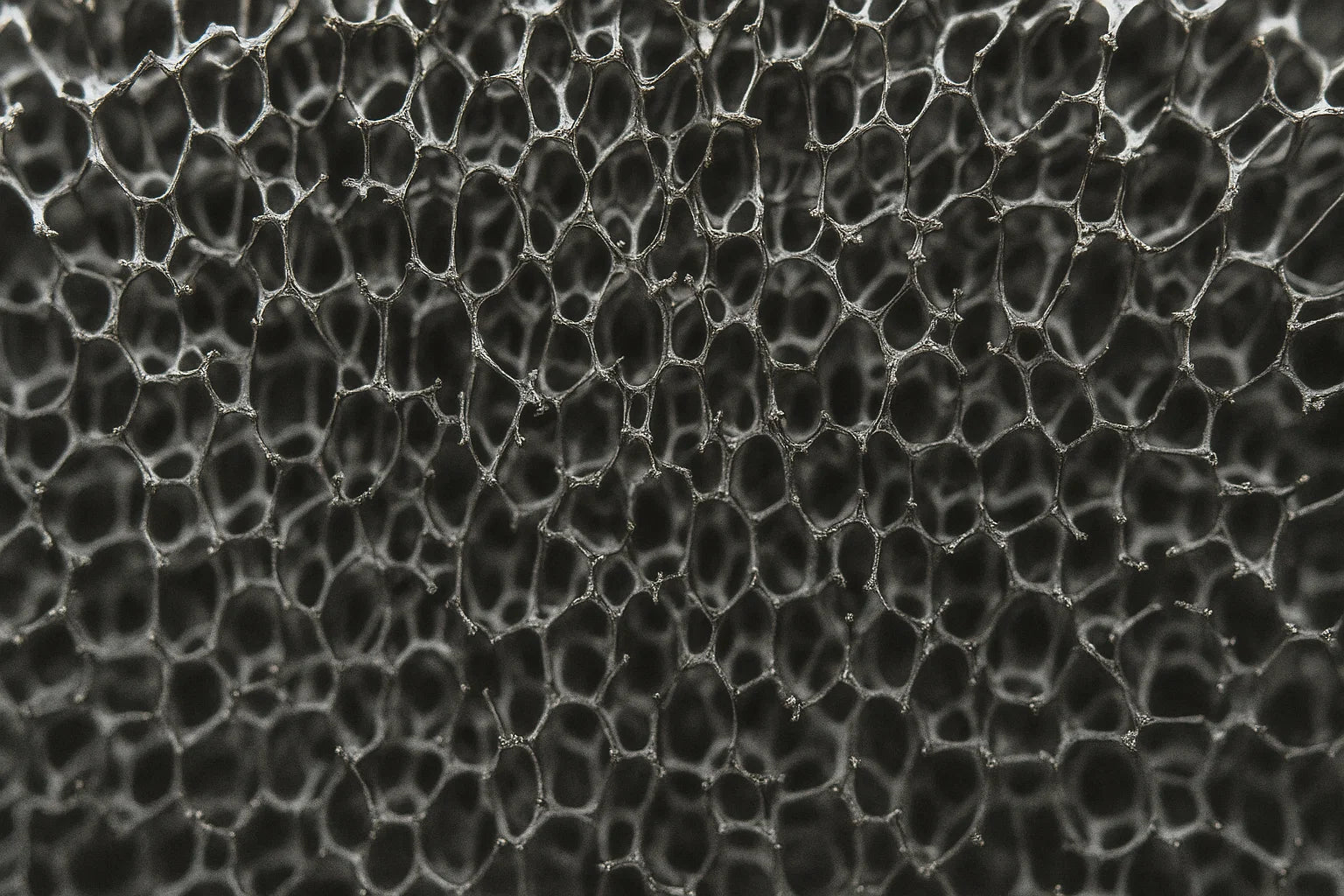 Cell Lab porous graphene foam (50 × 50 × 1.2 mm) – CVD-fabricated ultra-light 3D graphene substrate for batteries, supercapacitors and sensors. High conductivity, low density, and nickel-supported durability.