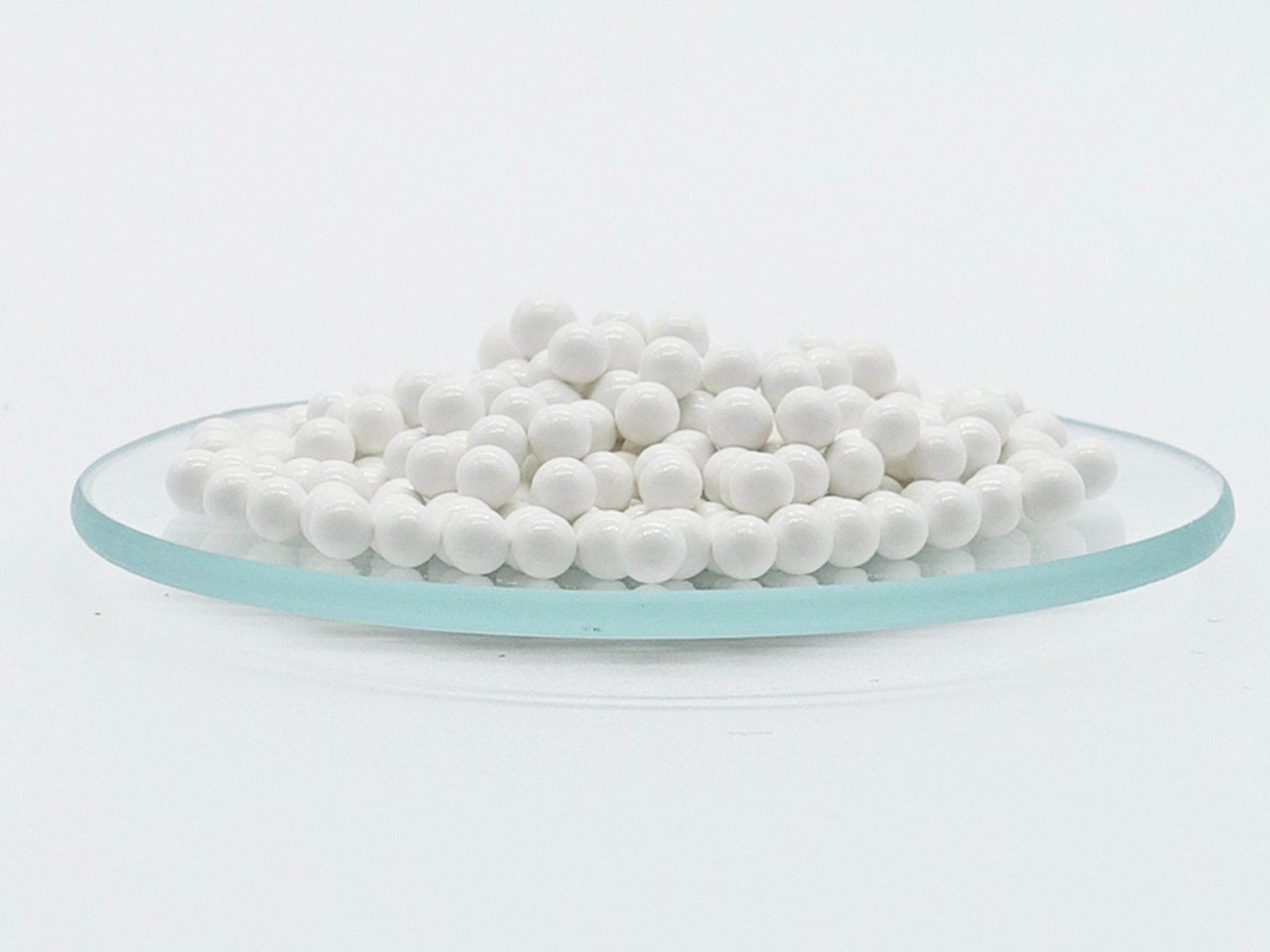 Cell Lab ZAL-27 sintered zirconia-alumina composite beads (25 kg, 0.40-6.00 mm) offer low-density, high-hardness, and glossy ceramic media with excellent breakage resistance—ideal for replacing glass beads in milling, improving efficiency, and reducing wear.