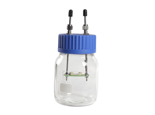 Cell Lab meshed CR2032-compatible bottle cell (500 mL) – air-tight test enclosure for lithium–air and zinc–air battery research. Enables controlled gas–electrode interaction and long-cycle experiments.